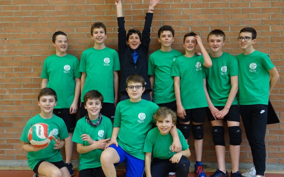 Championnat départemental de Volley-ball UNSS, nous y étions !! Par les « Jeunes Reporters AS » du collège Léon Tolstoï.